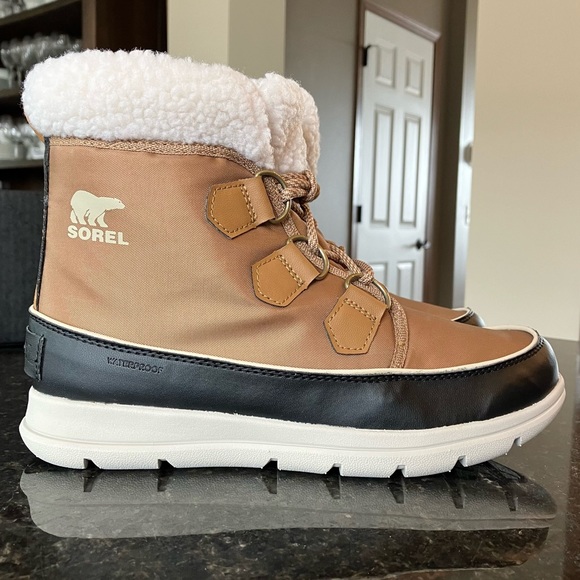 New Sorel Women's Explorer Carnival Boot, Short Winter Boots Faux Fur Short Boot - Picture 6 of 16